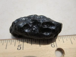 462 TEKTITE, AUSTRALASIAN STREWNFIELD FROM THAILAND. EX CLOSED OLD ROCK SHOP - Picture 1 of 3