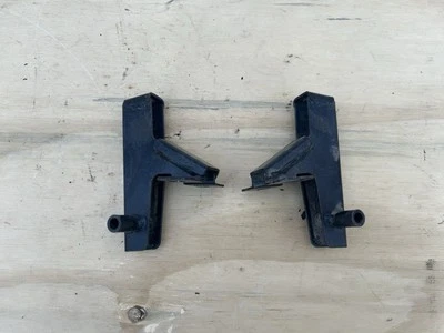 99 soportes de soporte de placa de montaje en rack delantero Polaris Explorer 400 4x4 Foto 1 de 3