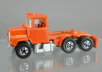 Semirremolque Hot Wheels 1981 vintage diecast Orange Mack V-600 HK NM Foto 1 de 4
