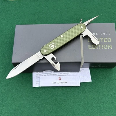 Navaja suiza de bolsillo VICTORINOX ALOX LE 2017 VERDE OLIVA PIONER Foto 1 de 4