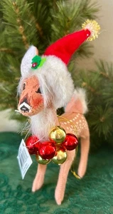 Annalee Christmas Fawn With Wreath of Christmas Balls Ornament New w/Tags 2009 - Picture 1 of 7
