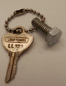 Portachiavi perline bullone filettato vintage Duratorq/Duratoro con chiave artigianale usata - Foto 1 di 2