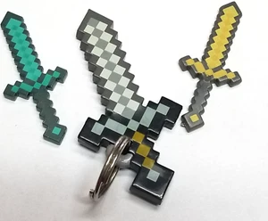 Minecraft Schwert Figuren & Schlüsselanhänger 3 Stück - Bild 1 von 2