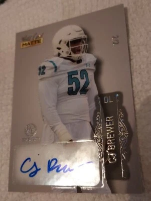 CJ BREWER 2/2 AUTO RC 2022 WILD CARD HOLO LUX PREMIUM. Buffalo BILLS - Image 1 of 4