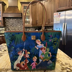 Bolso de Mano Disney Dooney & and Bourke Peter Pan Wendy Campana con Cremallera Nuevo con Etiquetas - Imagen 1 de 12