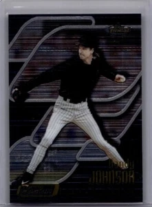 2001 Topps Finest - Randy Johnson #32 Arizona Diamondbacks - Picture 1 of 2