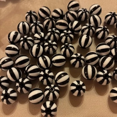 450g Bag- 16mm Black And White Stripe Beads- Jewellery Making- Bag Making- Craft - Image 1 of 4
