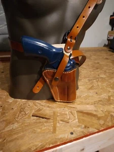 Leather Chest Holster for Ruger GP100 4"/S&W 686 .357 magnum 4"/Python 357 4" - Picture 1 of 9