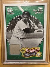 2005 Upper Deck Baseball Heroes NY Yankees Emerald Memorabilia 10/99 Yogi Berra