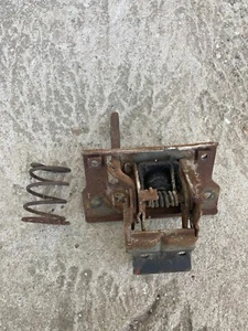 1973 1974 1975 1976 1977 Chevrolet truck hood latch. - Picture 1 of 7