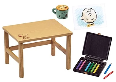 Disegno in miniatura Snoopy Art Studio Re-Ment con 5 matite colorate - Immagine 1 di 2