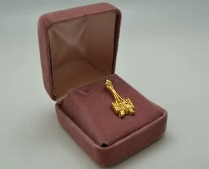 Bob Stupak's Vegas World Casino Las Vegas Prendedor Dorado Estratosfera Finales de los 90 - Imagen 1 de 5