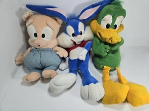 Tiny Toons 1993 vintage 20-24" marionetas de mano Buster Bunny Plucky Duck Hamton - Imagen 1 de 12