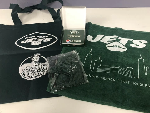 New York Jets 2020 Season Ticket Holder Gift Set Cover