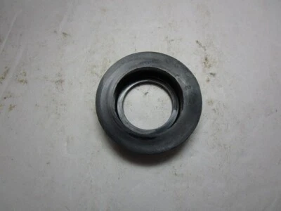 Poulan Weed Eater 530092068 Trimmer Black Spring Cap for 1400, 1600T, 1700 - Image 1 of 3