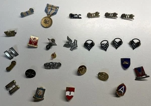 Unite States Military Pins Badges Medals Lot 27 Total Some Vintage  - Picture 1 of 5
