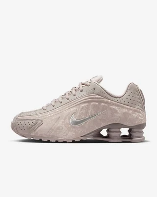 Tênis de corrida Nike Shox R4 universitário cinza estanho liso HV0934-001 feminino tamanho 7.5 - Imagem 1 de 4