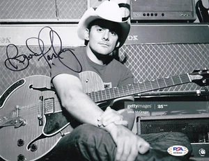 BRAD PAISLEY Signed 8x10 Country Photo PSA/DNA Authenticated - Nice Auto!!! - Picture 1 of 2