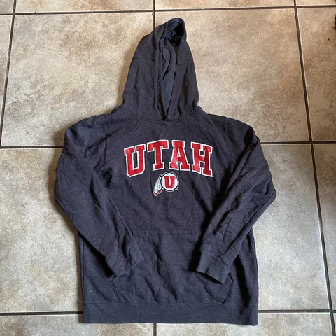 Utah Utes Pullover Hoodie Sweatshirt NCAA Boys Size Large Cover