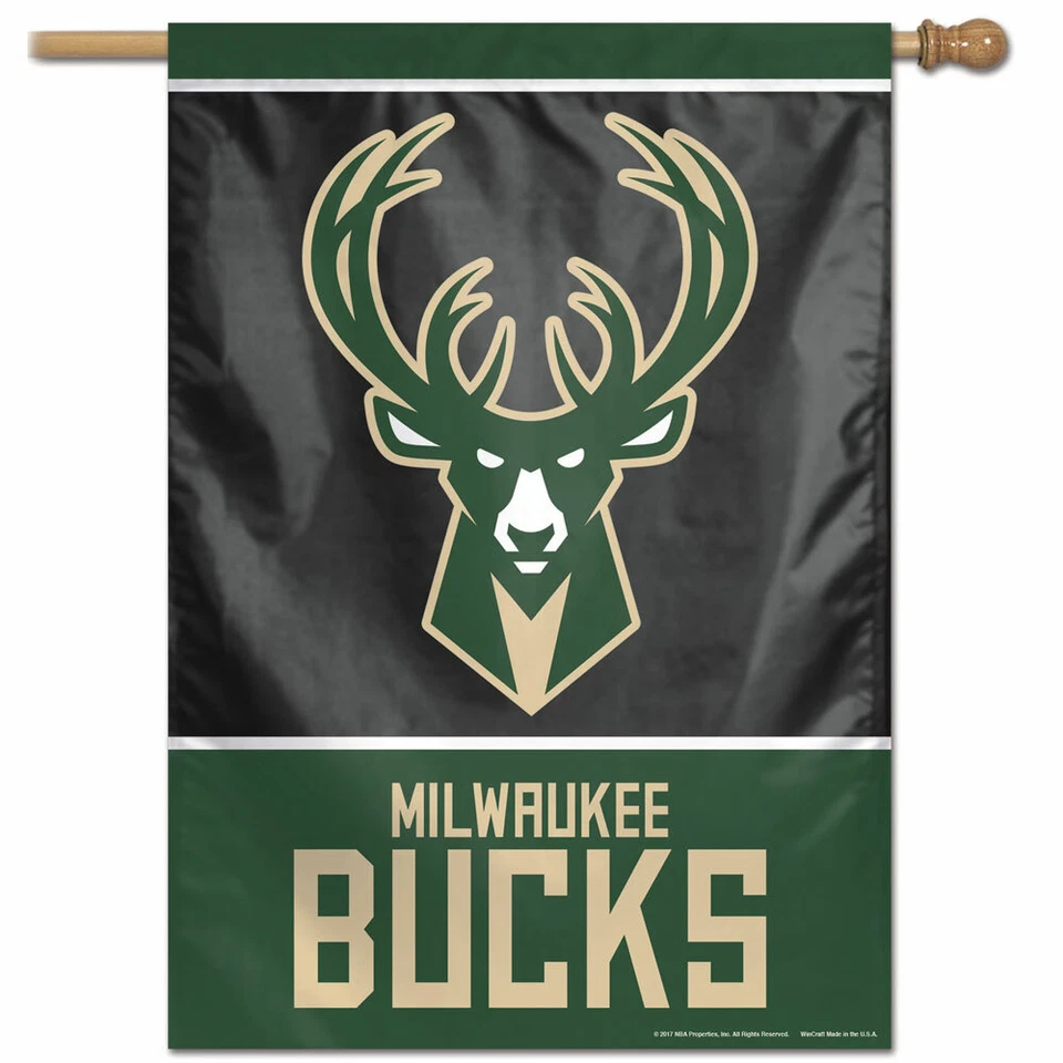 BANDERA DE LA CASA DE MILWAUKEE BUCKS 28"X40" BANDERA VERTICAL AL AIRE LIBRE CON LICENCIA DE LA NBA Foto 1 de 1