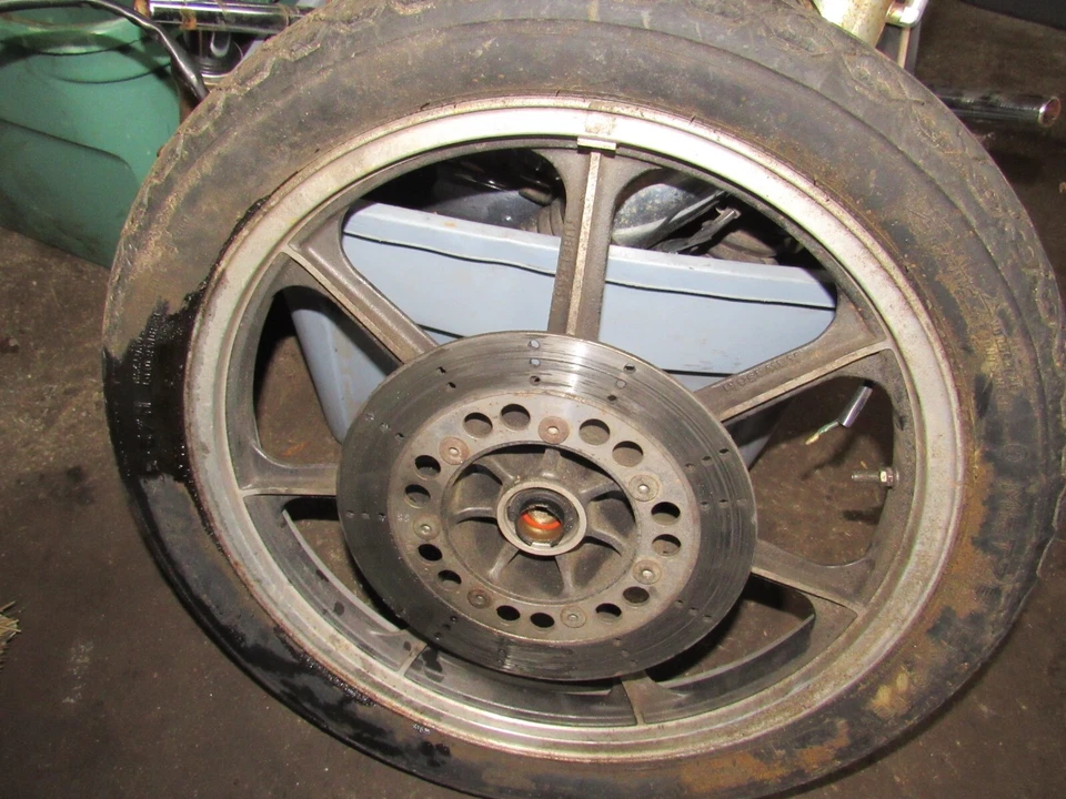 Llanta delantera Kawasaki KZ550 F LTD 1984 Foto 1 de 1