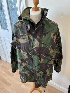 British Army Issue Woodland DPM Jacke Liner MVP Goretex wasserdicht 170/96 - Bild 1 von 4