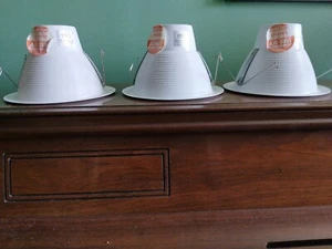 Elite AF637W-WH Series EZ 6" Air-Shut Baffle Lot Of 3 - Picture 1 of 7