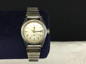 Vintage Timex Ladies Unisex Wind-Up Date Silver  Dress Watch Stretch Band - Picture 1 of 7