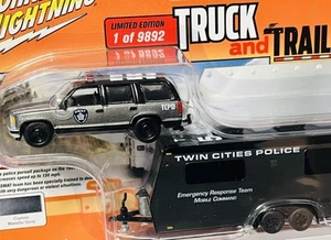 Johnny Lightning (Truck and Trailer) “1997 Chevy Tahoe with Camper Trailer” NEW - Picture 1 of 16