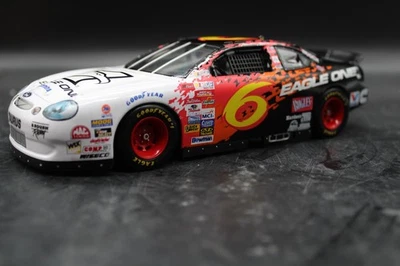 Mark Martin # 6 Eagle One 1999 Ford Taurus NASCAR diecast escala 1:24 Foto 1 de 4