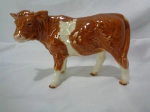 Estatuilla de ternero de vaca roja de porcelana Goebel W 1977 Alemania 7 pulgadas - Imagen 1 de 13