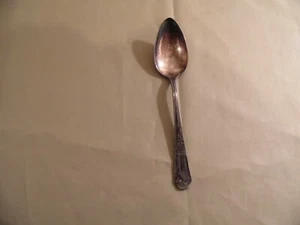 WM Rogers and Sons AA Spoon / See Pictures / Free Domestic Shipping - Picture 1 of 4
