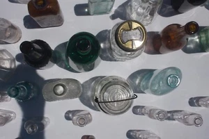 [Not-AI generated] Natural Photo Wallpaper - Bottles & Jars [DDT0042] DOWNLOAD - Picture 1 of 1