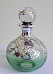 Antikes Klarglas mit grünen Streifen Silver Overlay Parfum Flakon ~ Monogramm - Bild 1 von 16