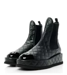 Chanel Lambskin Patent CC Cap Toe Quilted Short Platform Boots 41 Combat Black - Picture 1 of 24