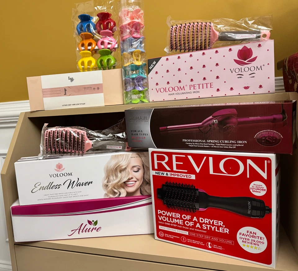 *NEW HAIR TOOLS & HAIR CLAW CLIPS* - Image 1 of 1