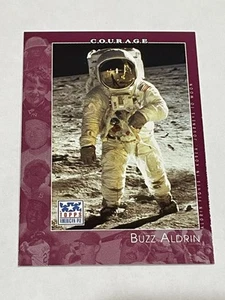 2002 Topps American Pie Spirit of America #88 - Buzz Aldrin - Picture 1 of 2