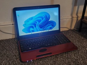 Toshiba Satellite L750 - Intel Core i3 2330M - 6GB RAM - 620GB HDD - Free P&P - Picture 1 of 7