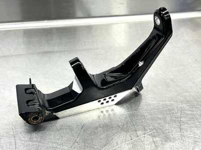 Ski Doo XS 600 800 900 MXZ RENEGADE ETEC 4 TECH  LEFT LH SKI SPINDLE LEG BLACK Foto 1 de 4