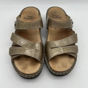 Scarpe comode Finn donna misura 7,5 beige oro sandali pelle slide Germania - Foto 1 di 14
