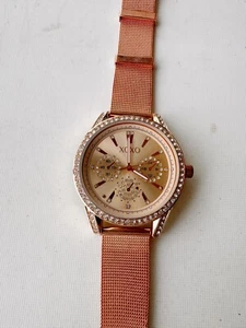 Vintage XOXO Women's Quartz Watch 41mm Case, Running - Picture 1 of 3