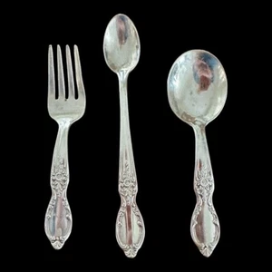 60s WM ROGERS & SON VICTORIAN ROSE SILVERPLATE BABY 3 Piece 2 SPOONS & FORK SET - Picture 1 of 10