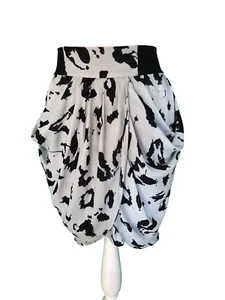 ** WHISTLES ** Pale Blue & Black Tulip Skirt ** Silk ** UK 12 ** - Picture 1 of 3