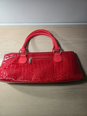 New Primaware Insullated Wine Clutch, Two Handles Red Crock Design No Corkscrew - Image 1 of 4