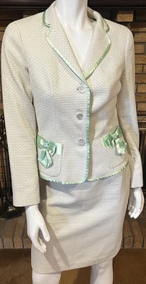 Traje Falda Worth 2 Piezas Crema Cuadros Texturizado Con Bordes Verde Satinado Talla 6 Foto 1 de 4