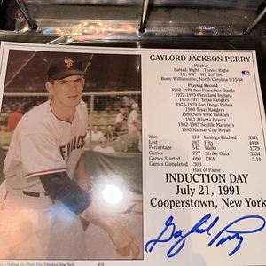 BASEBALL~SIGNED GAYLORD PERRY ~8x10 HALL OF FAME INDUCTION DAY CARD INSC. #36~ - Picture 1 of 6
