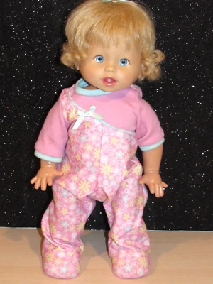 Fisher Price Little Mommy Giggle & Walk 2008 muñeca para niños pequeños interactiva funciona usada en excelente estado Foto 1 de 4