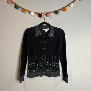 Vintage Strickjacke Pullover mit Blumenstickerei - Bild 1 von 5