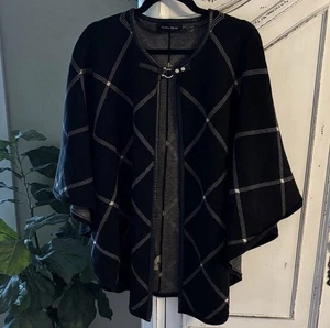 Ivanka Trump Womens Poncho Cape Black Diamond Pattern Faux Leather Trim Sz Xs/S - Picture 1 of 8
