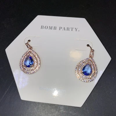 Hermosos pendientes de zafiro claro Ring Bomb RBP4007 LIfe Is Foto 1 de 4